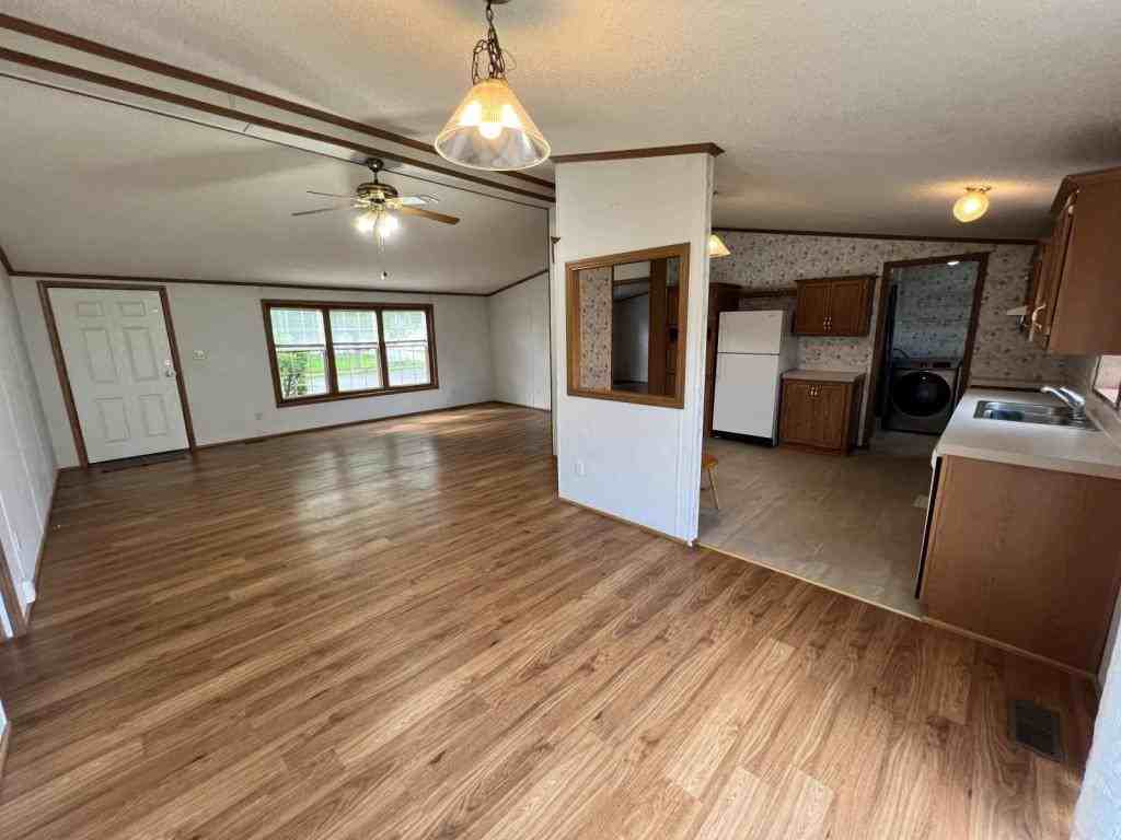 4677 W Ridge Dr - Photo 6 of 10