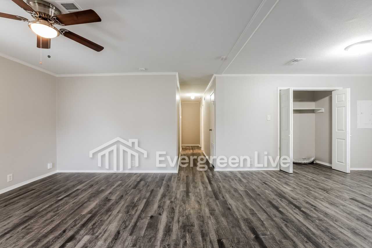 11930 Greensbrook Forest Dr - Photo 4 of 14