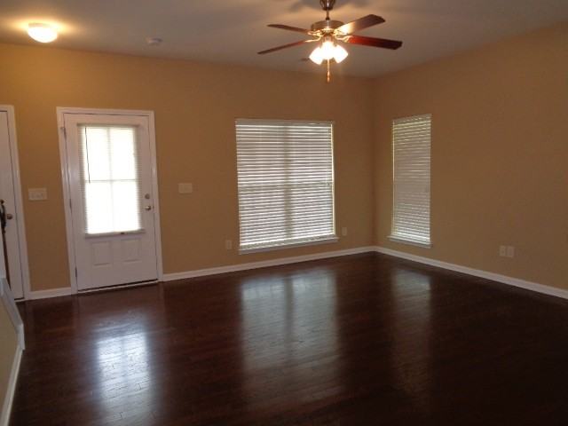 605 Smoky Mountains Dr - Photo 2 of 13