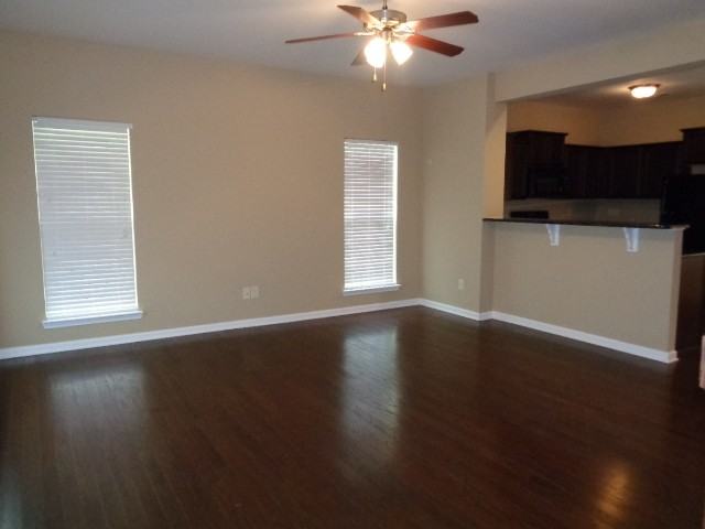 605 Smoky Mountains Dr - Photo 3 of 13