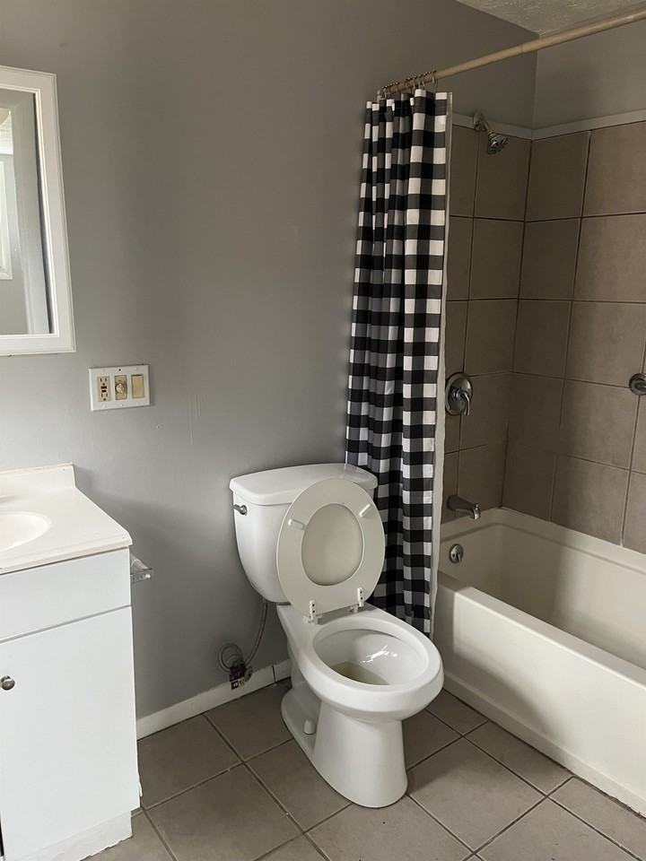 309 Frost Ave #309-1-2 - Photo 3 of 5