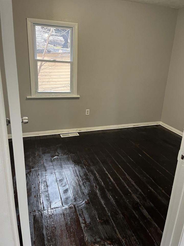 309 Frost Ave #309-1-2 - Photo 2 of 5