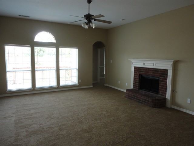 2832 Conrad Ln - Photo 3 of 13