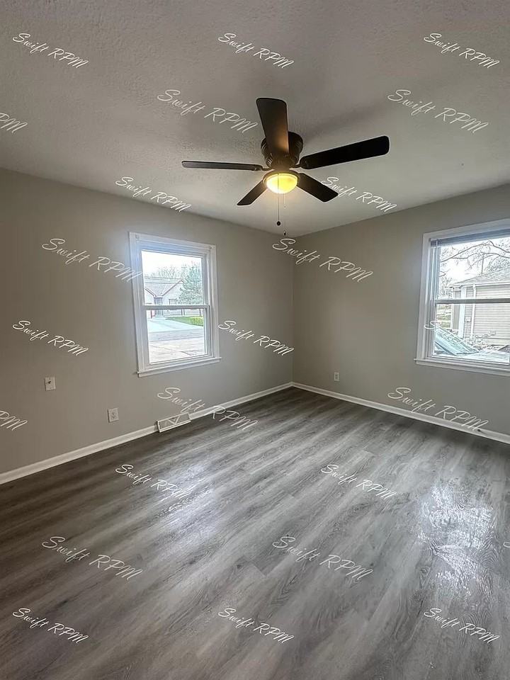 1206 E Loula St #1 - Photo 3 of 15