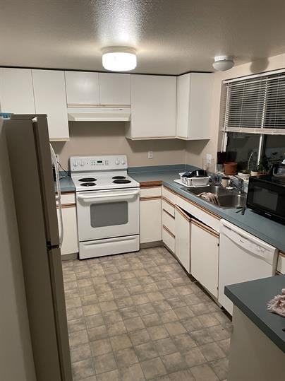 2355 W Panama St - Photo 2 of 6
