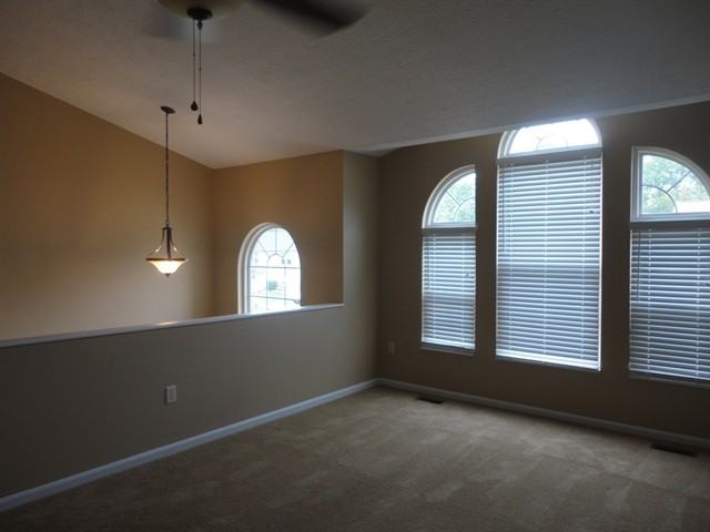 3020 Lansdowne Ln - Photo 2 of 12