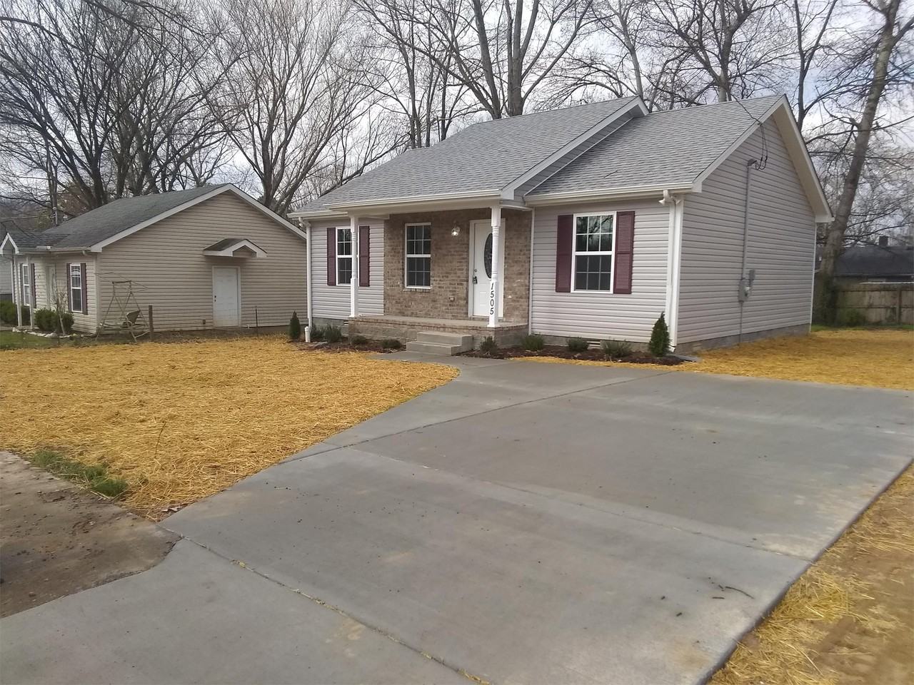 2043 Leota St - Photo 2 of 10