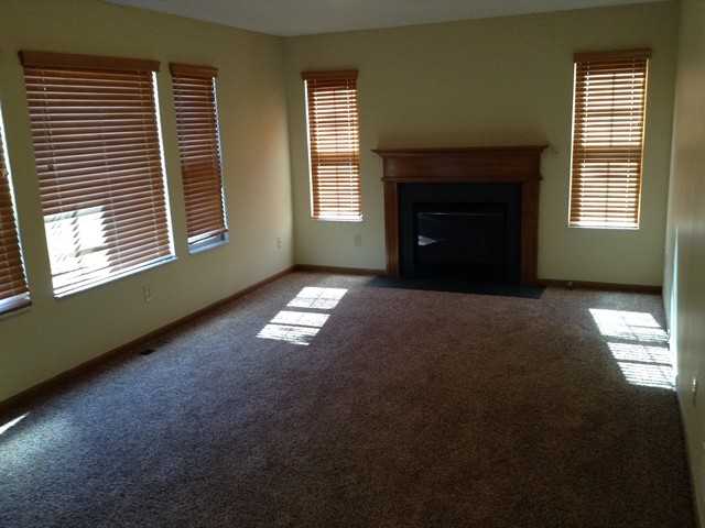 206 Aston Ct - Photo 2 of 19