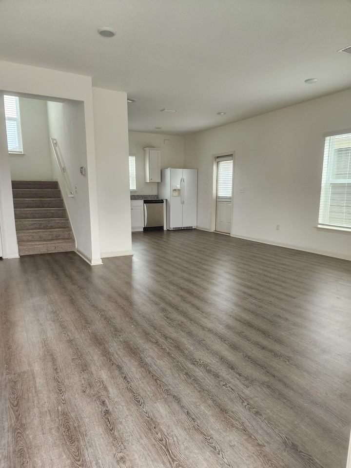 11641 Poston Rd - Photo 3 of 22