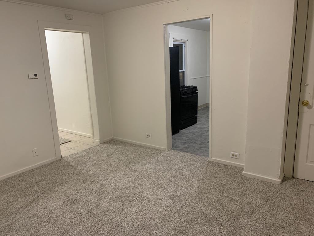 1304 8th St - Photo 2 of 11