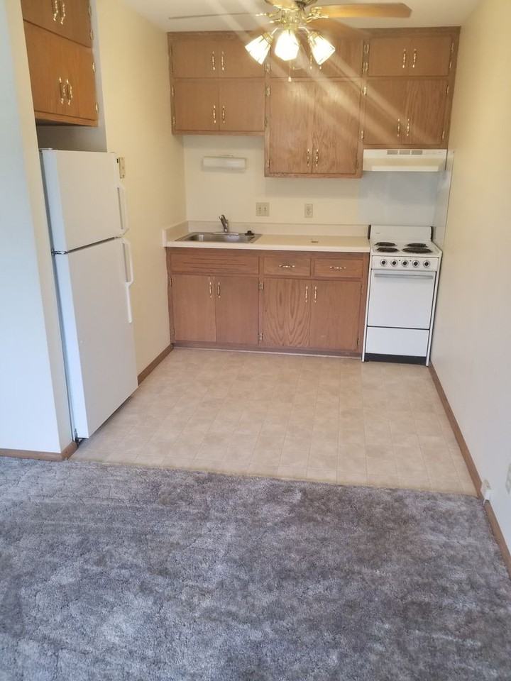 1900 - Sunset Dr. - Photo 2 of 4