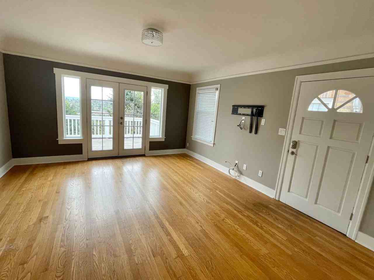 3028 26th Ave W - Photo 3 of 23