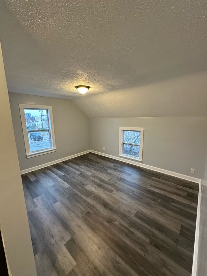 123 Cottage Ave #2 - Photo 2 of 5