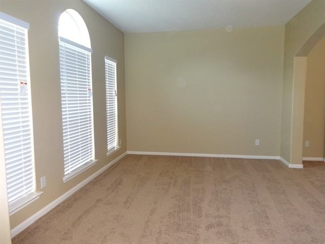 1919 Monarch Hollow Ln - Photo 2 of 25