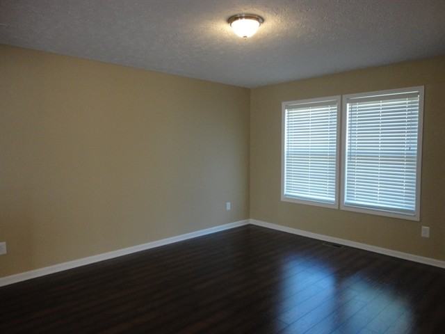 1012 Lofton Dr - Photo 3 of 11