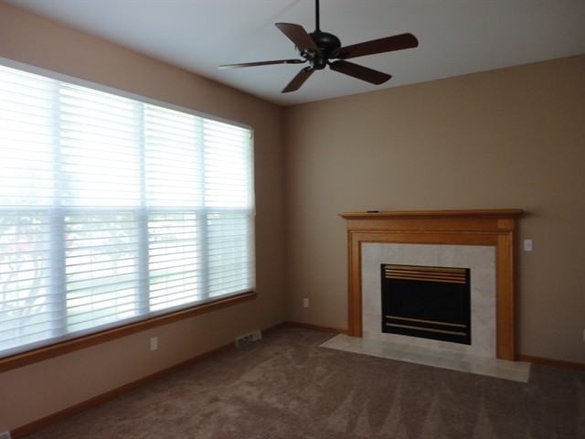 2579 N Sterling Cir - Photo 2 of 8