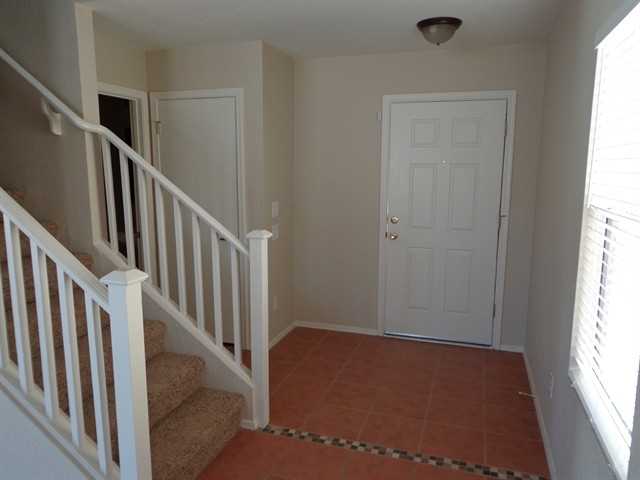 6913 S Goshawk Dr - Photo 2 of 14