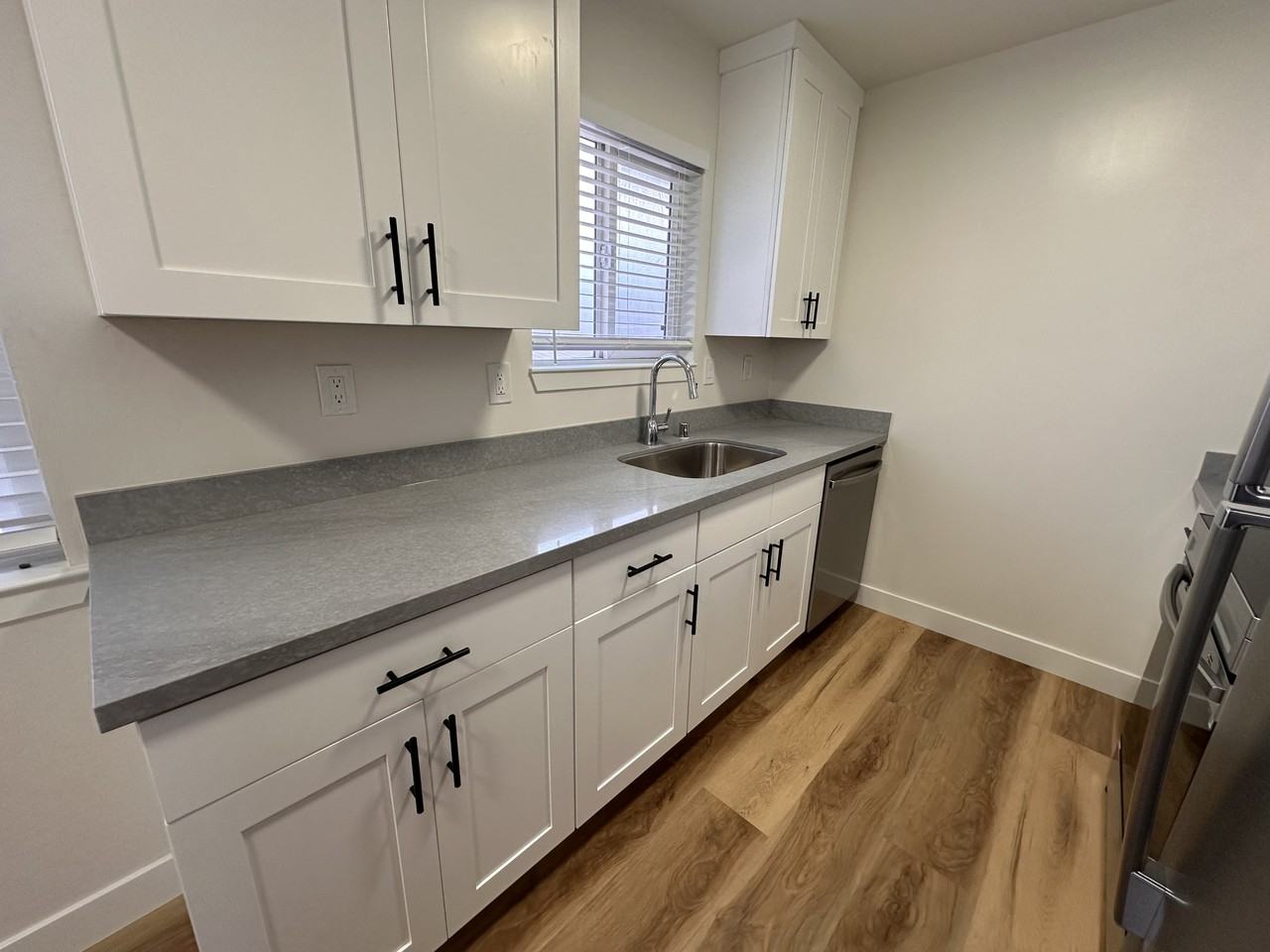 1646 S Grant St #3 - Photo 3 of 16