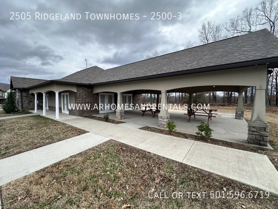 RIDGELAND TOWNHOMES & #2500-3 - Photo 2 of 18