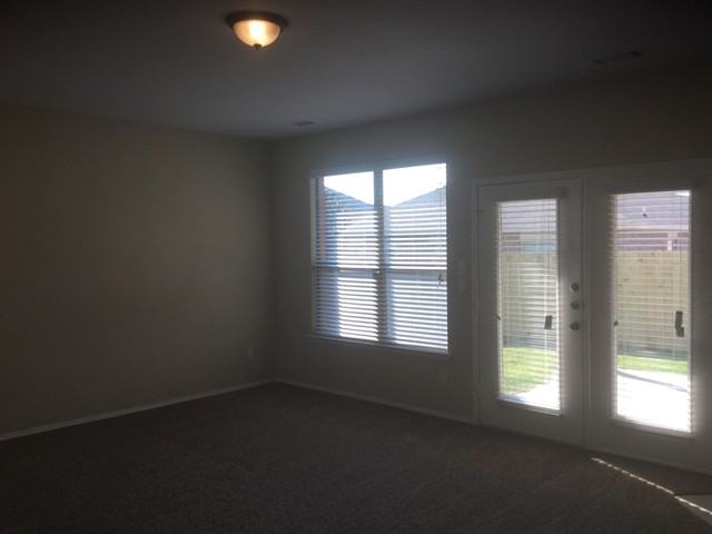 421 Sandy Creek Dr - Photo 3 of 12