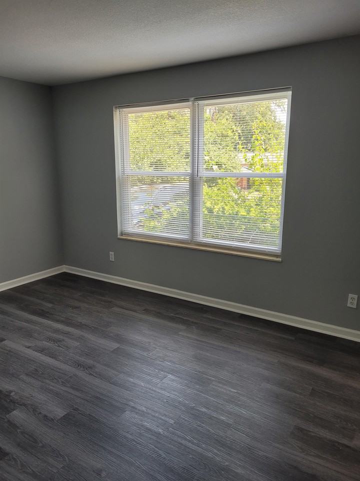 Flanders Lane NW - 905 (MS) - Photo 2 of 6