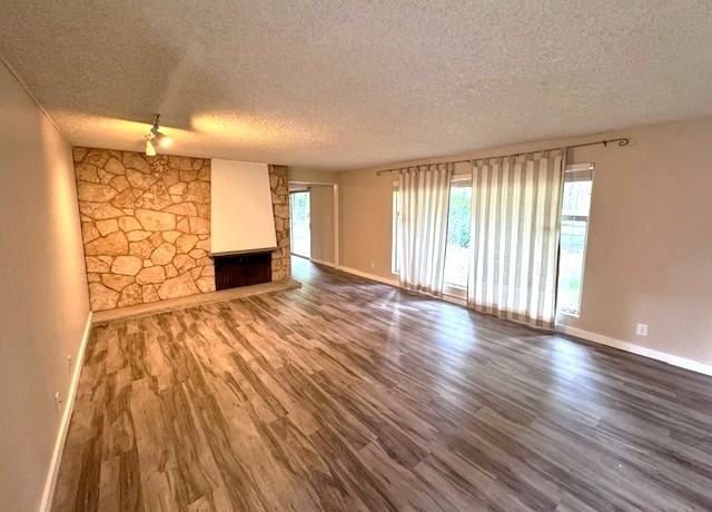 5629 89th Ave Se #1 - Photo 2 of 22