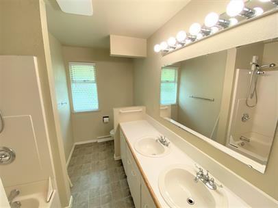 5629 89th Ave Se #1 - Photo 7 of 22