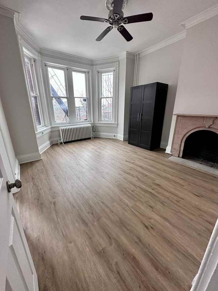 1601 Park Avenue, Unit 2 - Photo 4 of 11