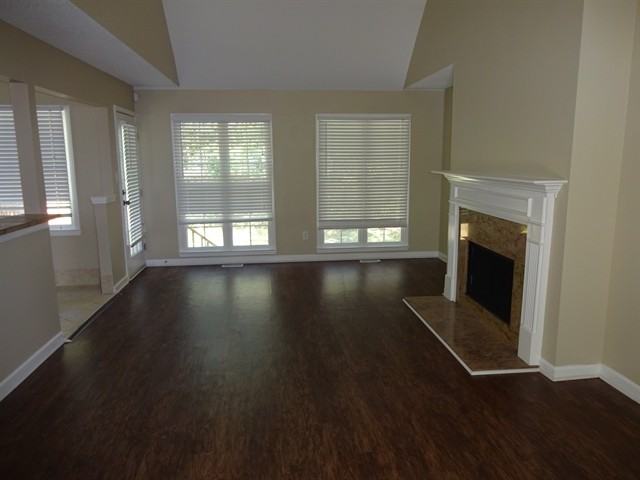 3782 Deercreek Dr - Photo 2 of 9