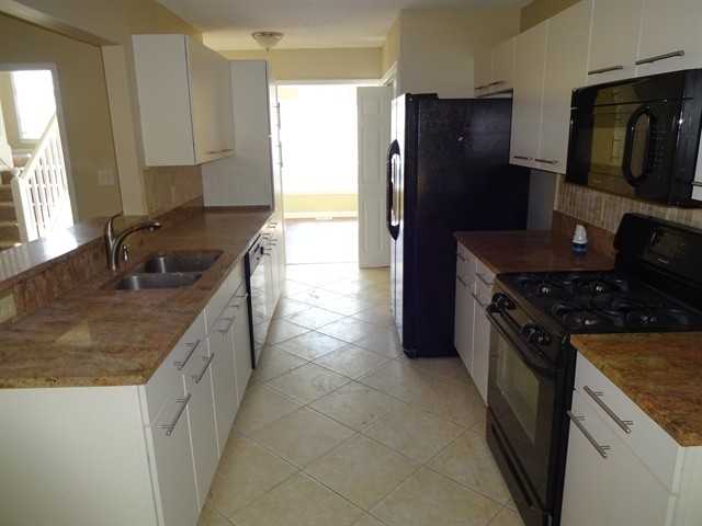 3782 Deercreek Dr - Photo 3 of 9