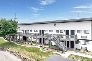 featured image of 3900 N Shadeland Ave