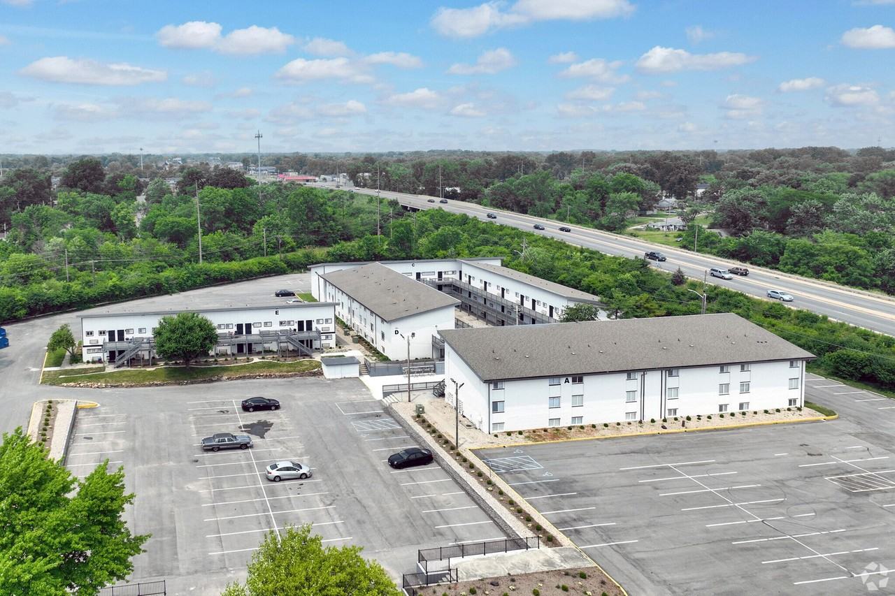 Brookhaven Apartments - Photo 7 of 26