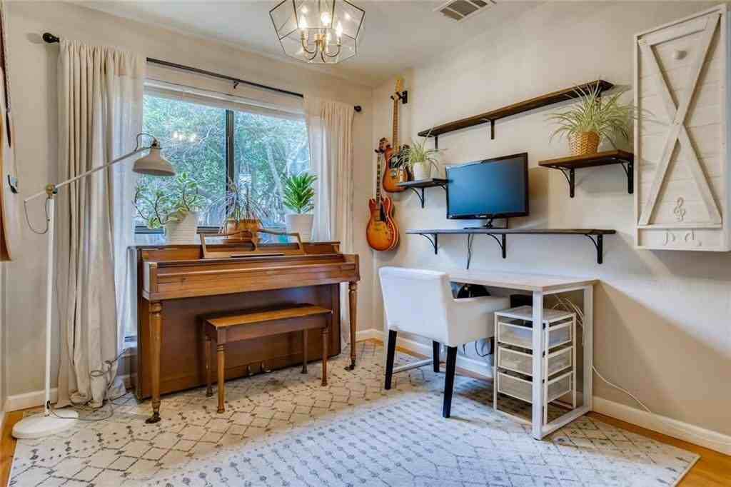 8420 Mount Shasta Cv - Photo 3 of 8