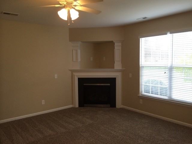 2572 Viola Ct - Photo 3 of 12