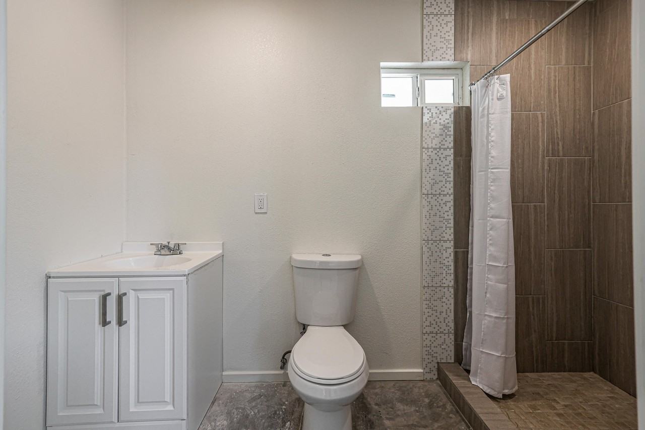 N 62nd Ave - Photo 4 of 4