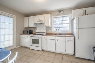 Hedgewood Dr Nw - Photo 1 of 1