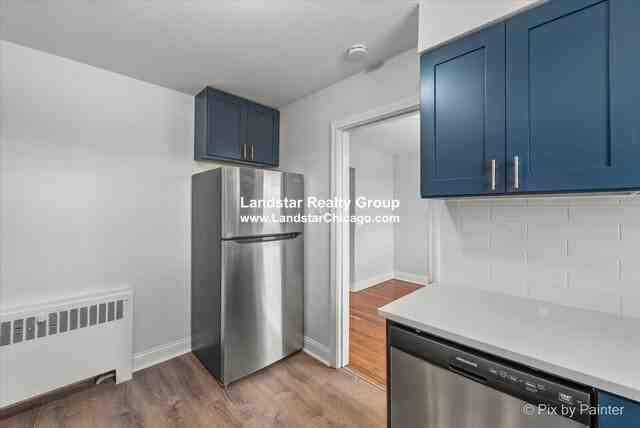 2727 W Berwyn Ave #1 - Photo 2 of 15