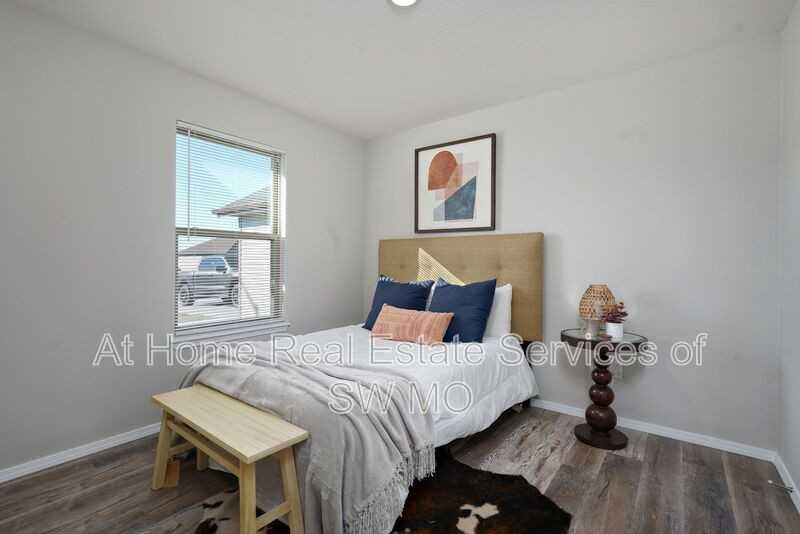 2118 N 21st St - Photo 7 of 22