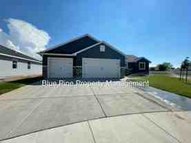 1924 Harrington Cir - Photo 1 of 1