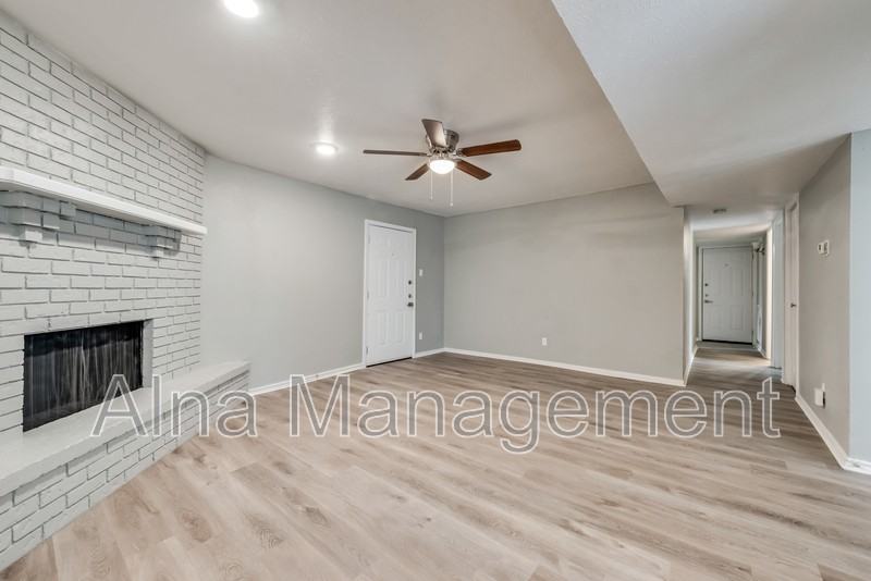 622 Hillcrest St - Photo 6 of 18