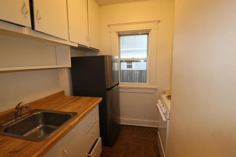 1002 N 13th St - Photo 4 of 9