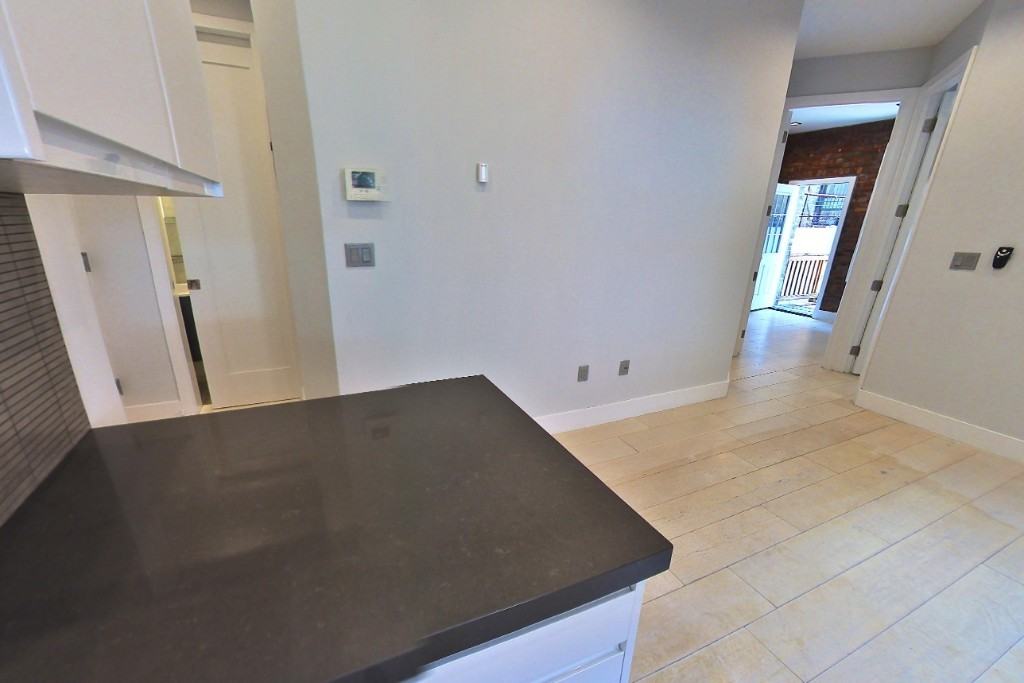 438 W 52nd St #1A - Photo 2 of 8