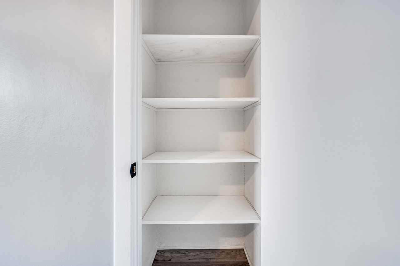 16 Waldemar Ave #206 - Photo 5 of 22