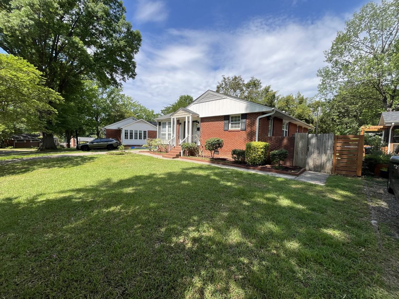4432 Applegate Rd - Photo 2 of 21