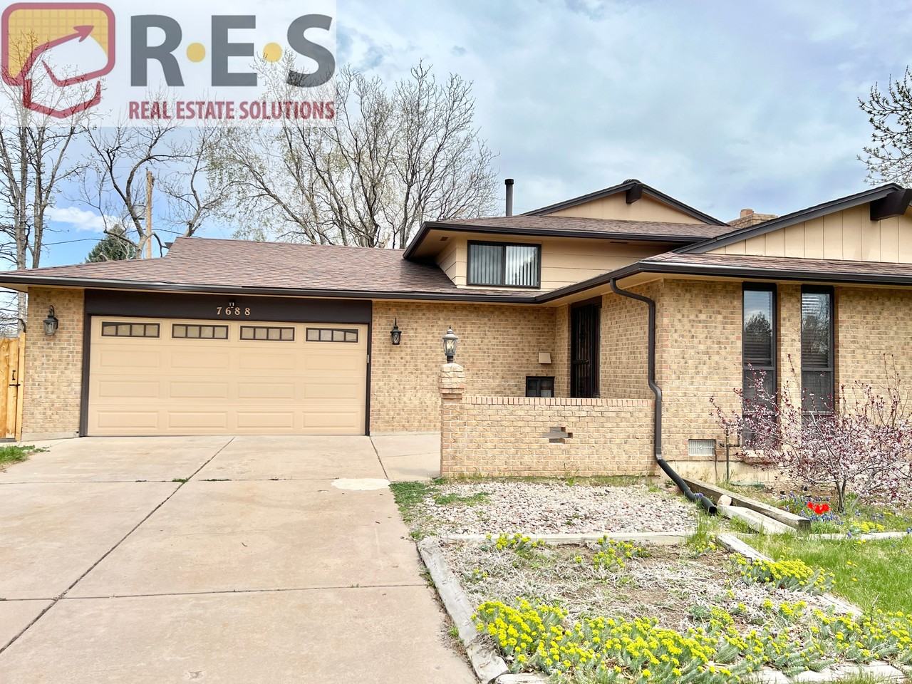 7688 S Eaton Way - Photo 2 of 16