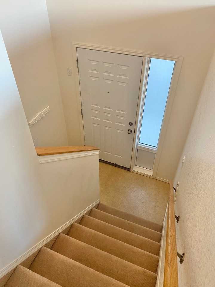 2 Highlands Pl W - Photo 2 of 14