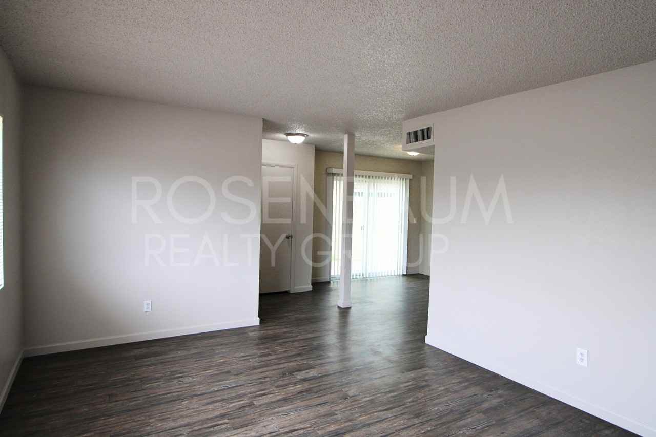 1206 E 11Th Pl - Photo 2 of 17