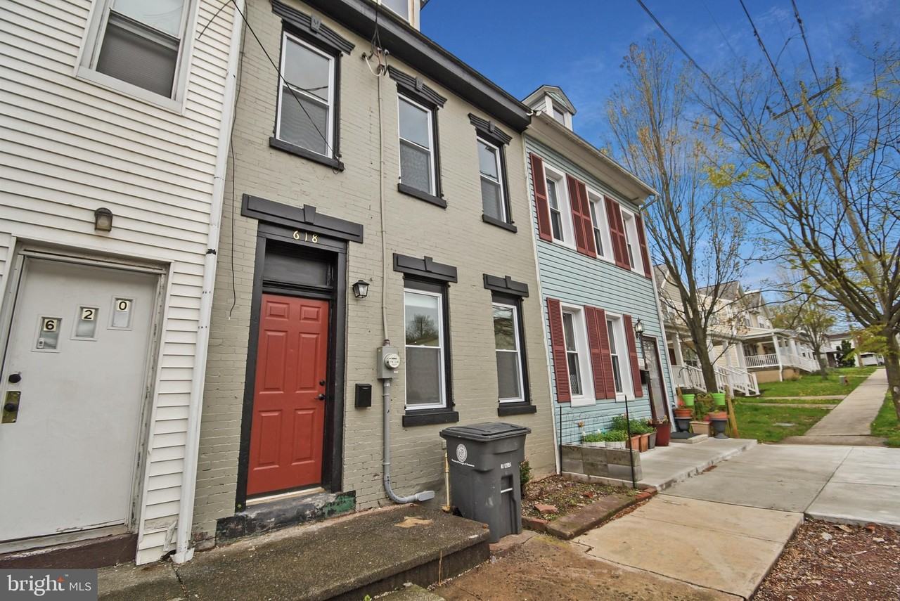 618 Walnut St, Pottstown, PA 19464 3 Bedroom Apartment for Rent