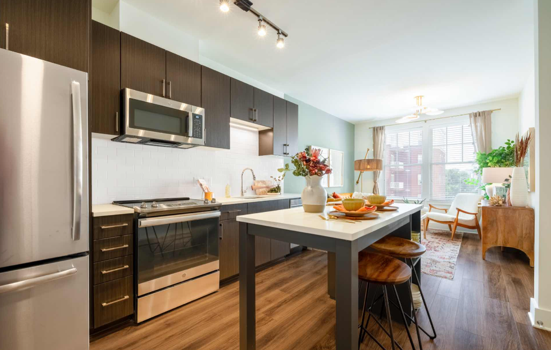 6804 Georgia Avenue Northwest - Photo 2 of 10