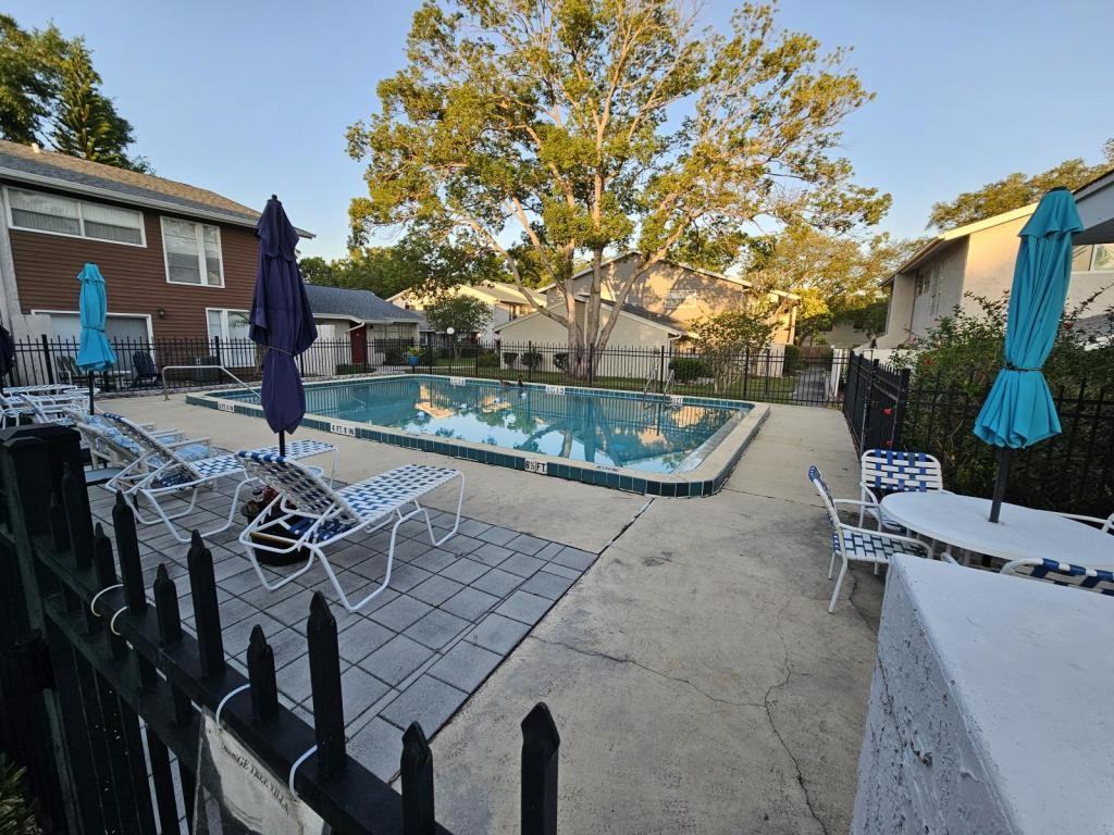 2796 Curry Ford Rd - Photo 4 of 20